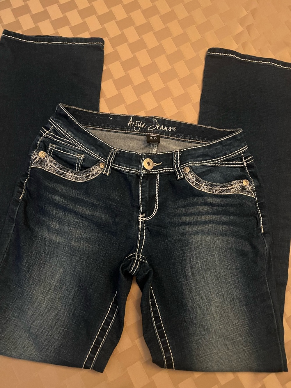 Women's Ariya Low Rise Bootcut Jeans 9/10